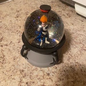 Brand new, Disney Mr. Incredible villain snow globe!Not one scratch or anything